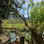 Côté Rive, Au Bord De La Rivière La Moselotte Et Terrasse Saulxures-sur-Moselotte